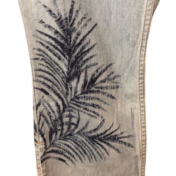 Lizwear Jean Escape to Tahiti Capris Size 12 - Picture 4 of 10